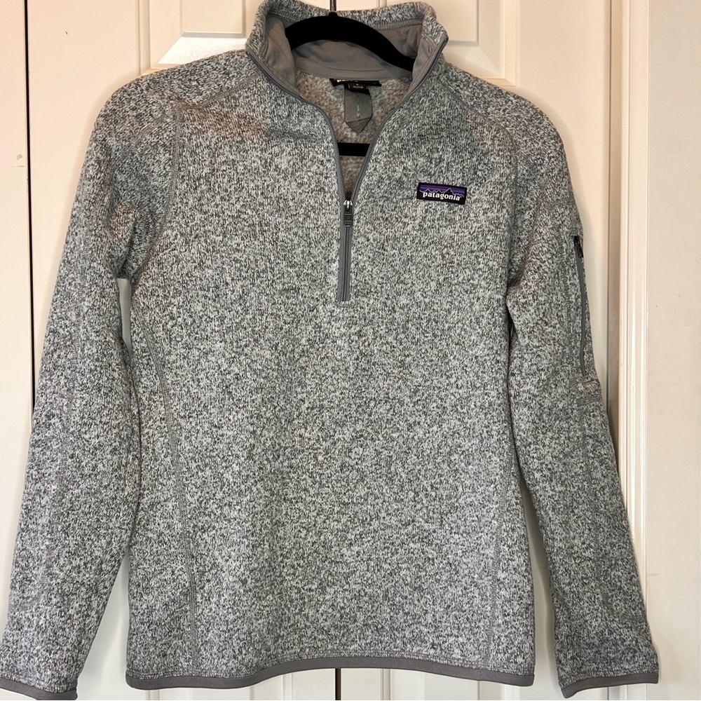 Patagonia Heathered Gray Fleece 1/4 zip Pullover